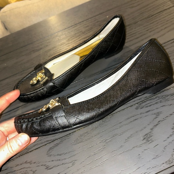 Michael Kors Leather Loafers Size 6.5 - Picture 2 of 9